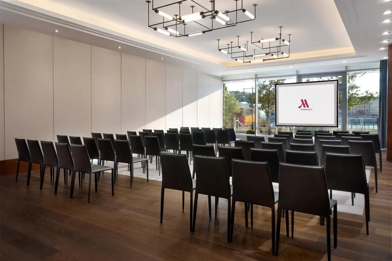Budapest Marriott Hotel 5*,  Hungary