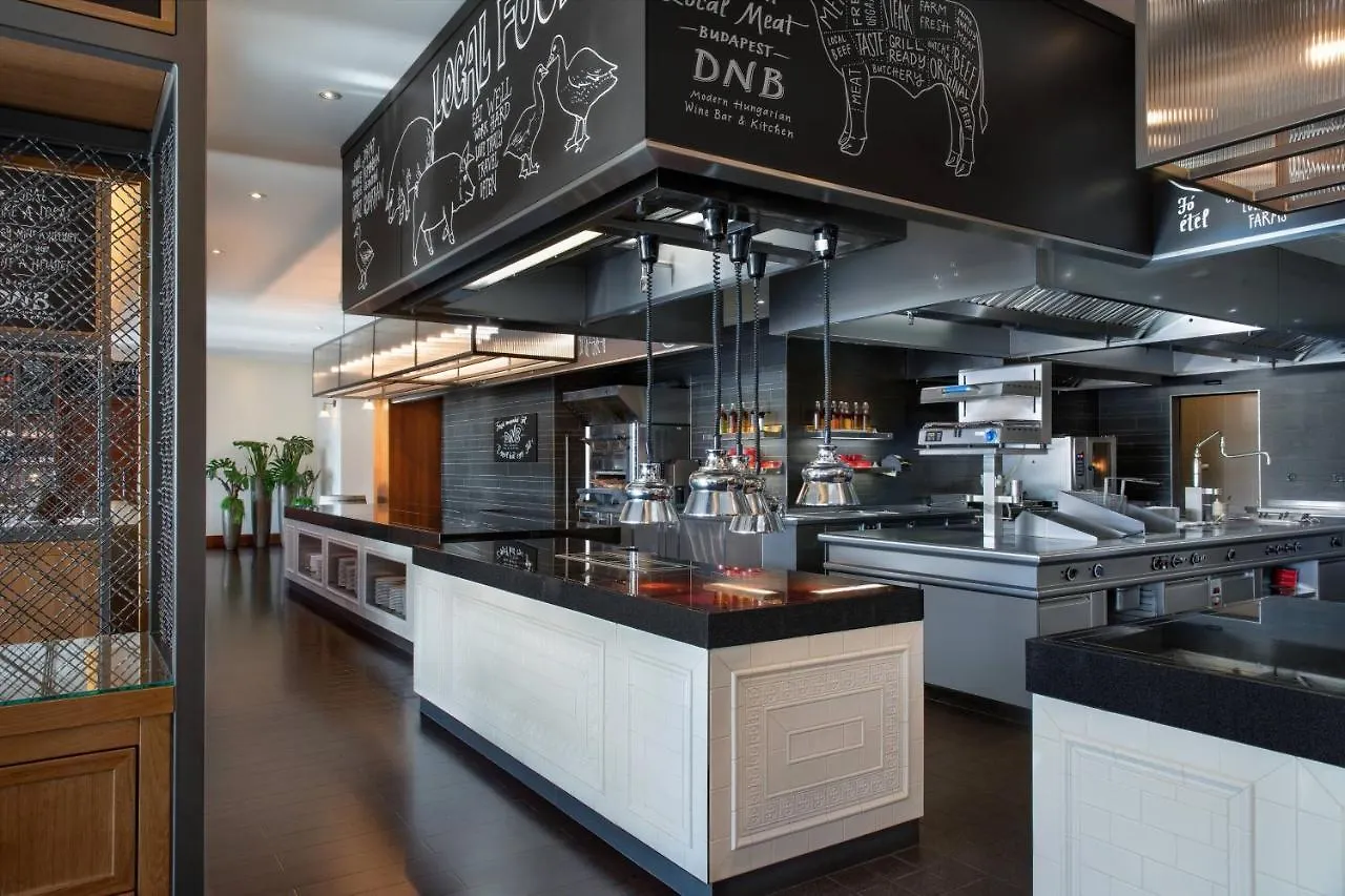 Budapest Marriott Hotel 5*,  Hungary